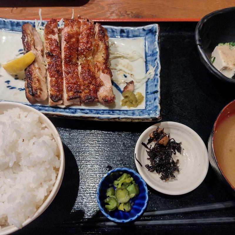 鶏炭火焼定食(山陰海鮮炉端かば 銀座店)