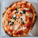 Buffalo Mozzarella Pizza L サイズ(ピッツェリア レジスタ)