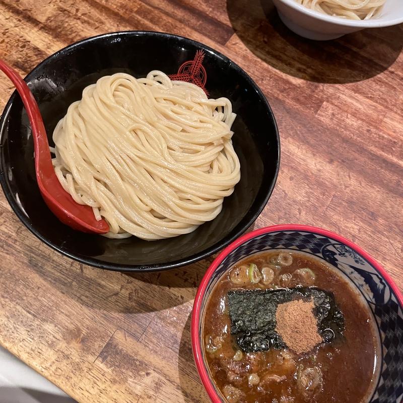 (節骨麺たいぞう池袋総本店)