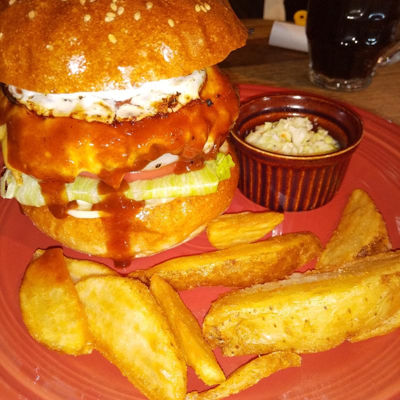 BBQチーズエッグバーガー(Monks on the Moon)