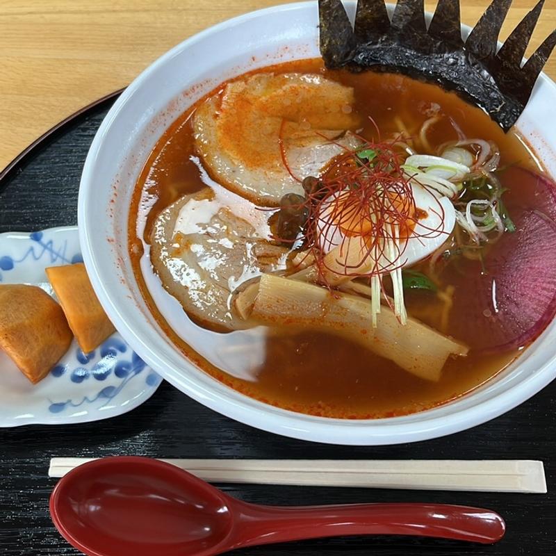 血の池ラーメン(まんだら食堂)