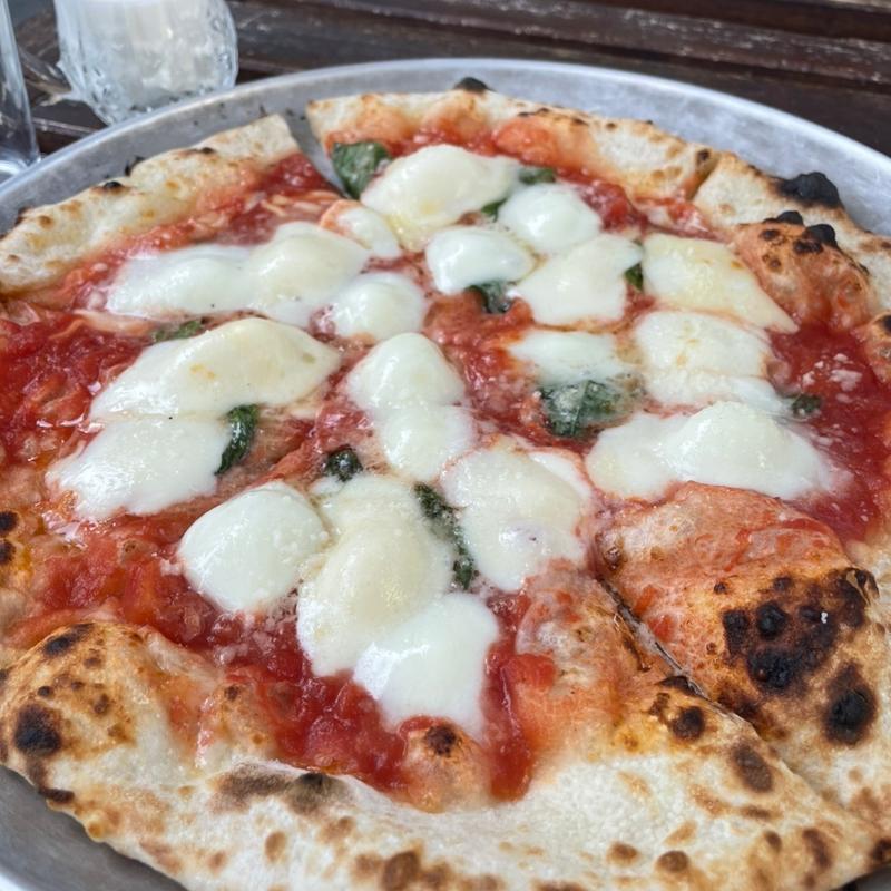 水牛のモッツァレラのマルゲリータ(BIOTOP OSAKA)