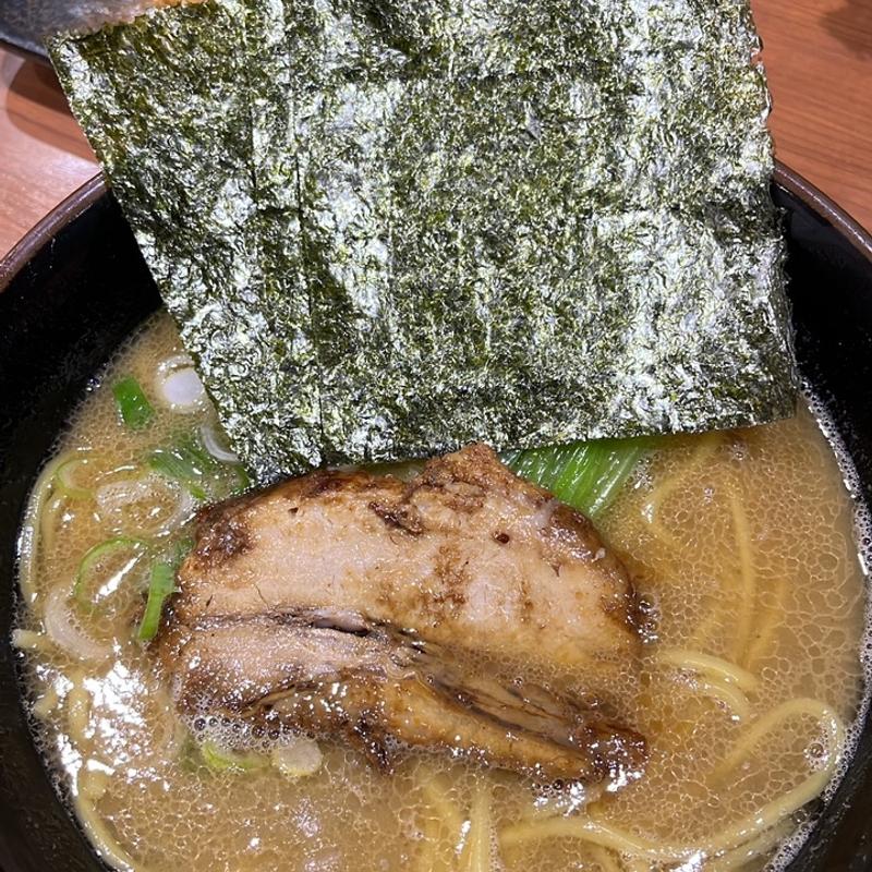 豚骨醤油ラーメン(麺屋 達 杜の里店)