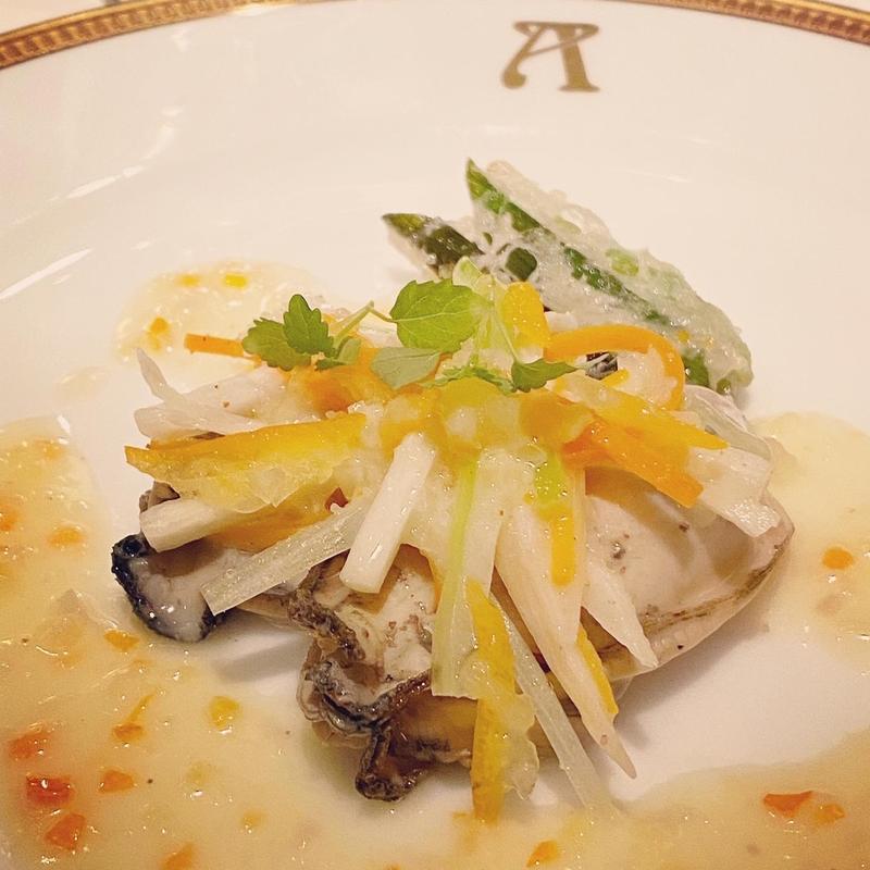 宮城県産牡蠣のエテュヴェ　金柑と生姜の香るブールブランソース(アピシウス)