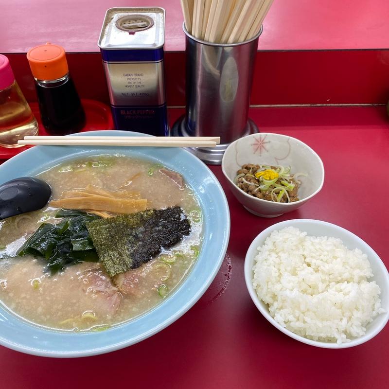 ラーメン(ニューラーメンショップ)