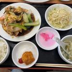 木耳と玉子と豚肉炒めランチ(台湾料理 萬福)