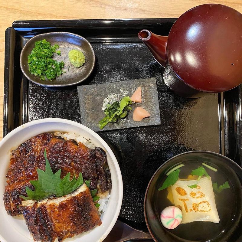 まむしば丼(しば福や)