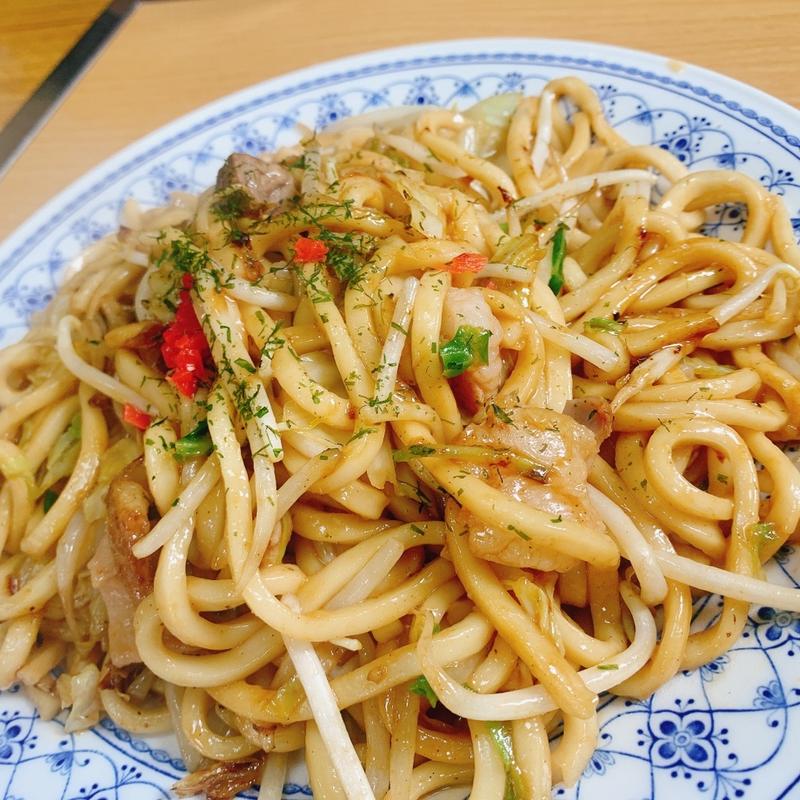 ホルモン焼きうどん(お好み焼き　くいしん坊 )