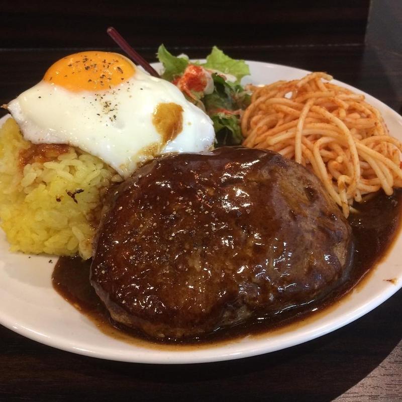 トルコライスバーグ(十割牛肉 新橋バーグ)