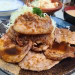 ロース生姜焼き定食(まるやま)