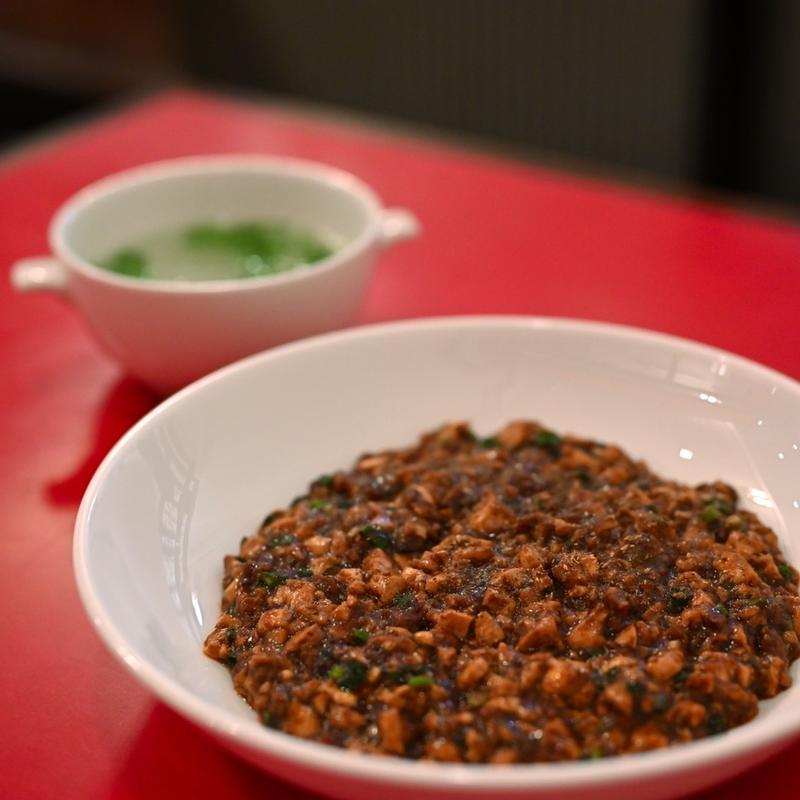 麻婆豆腐(中華料理 栄来軒)