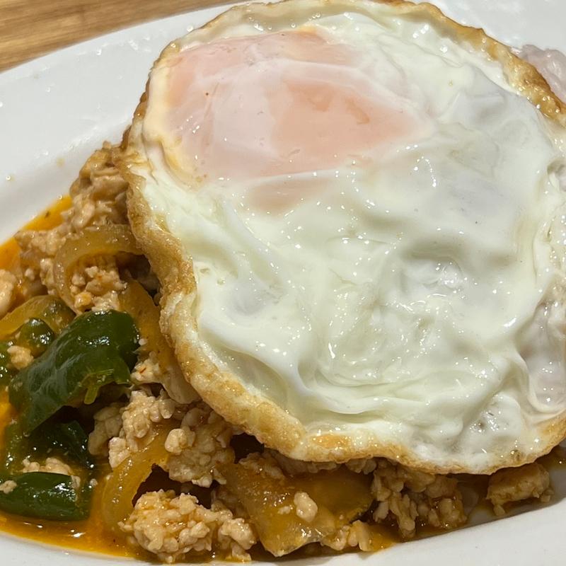 〆のガパオライス(アジアの料理とお酒 チャムチャ ~chamcha~)