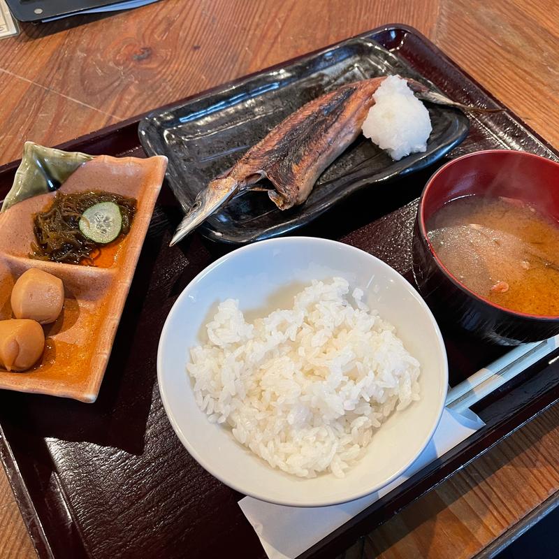 さんま開き定食(本町ひもの食堂)