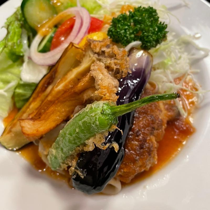 ハンバーグ(キッチンスズキ)