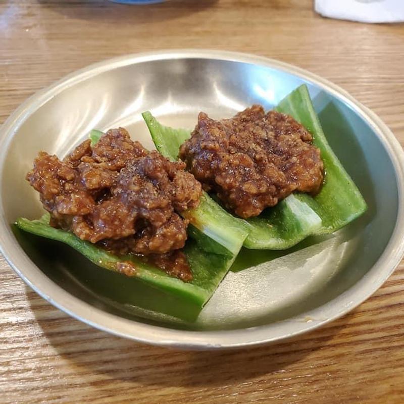 冷やし肉詰めピーマン(餃子ノ酒場 太陽 ホエール 横浜駅前店)