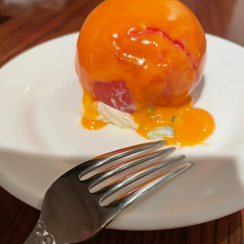 トマトのファルシーサラダ(つばめグリル 品川駅前店)