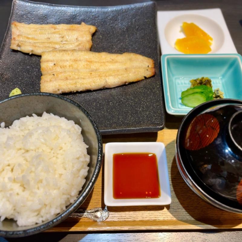 白焼き　坂東太郎(駒形 前川 新丸ビル店)