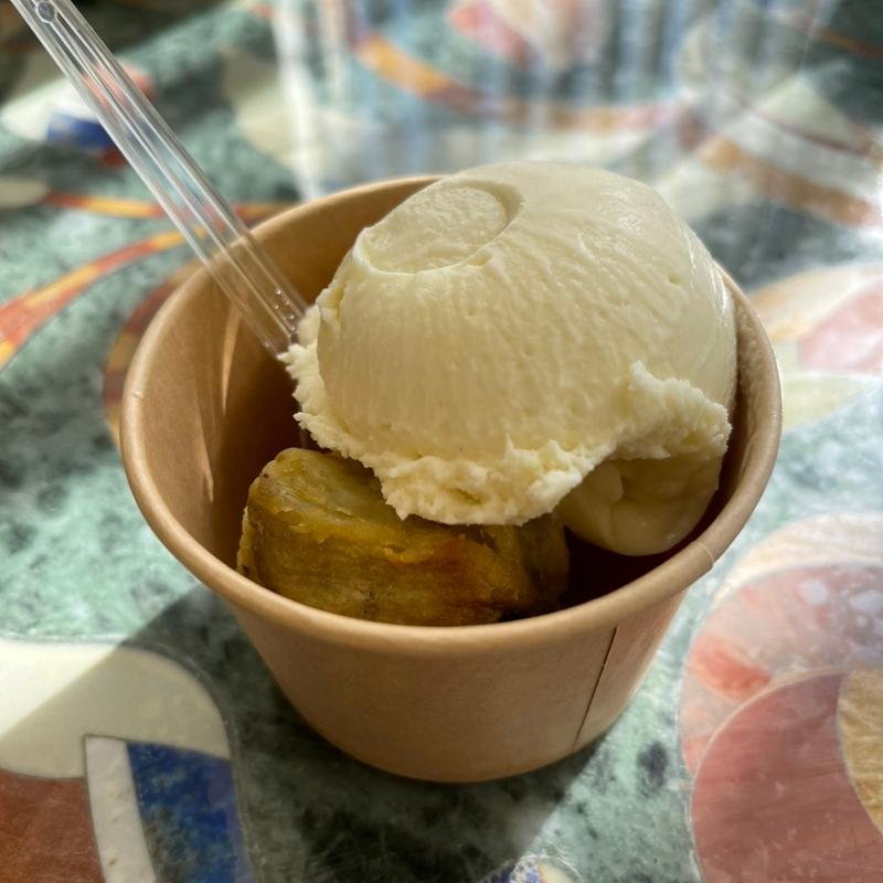 焼き芋ジェラートべにはるか(ほしいも専門店　大丸屋)