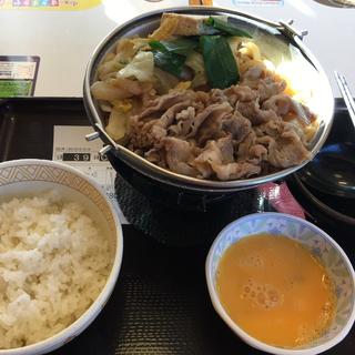 すき鍋定食(すき家 成田取香店)