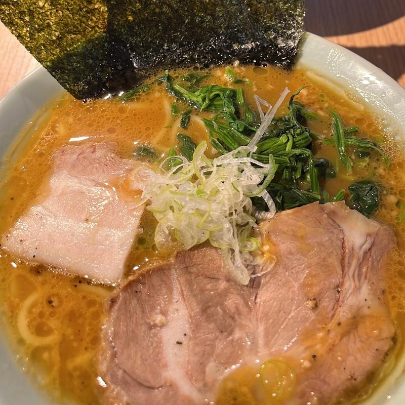 ラーメン並(横浜家系ラーメン 友喜家)