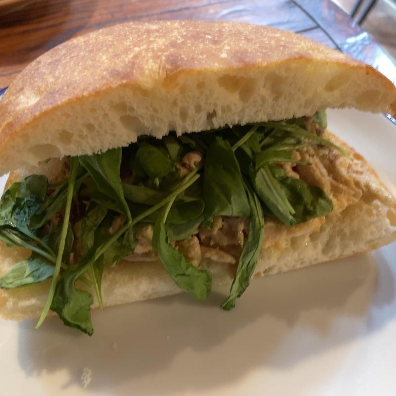 チキンフォカッチャ(iki Roastery & Eatery)