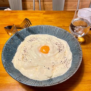ふわふわクリームのカルボナーラ(cafe&dining carpe diem)