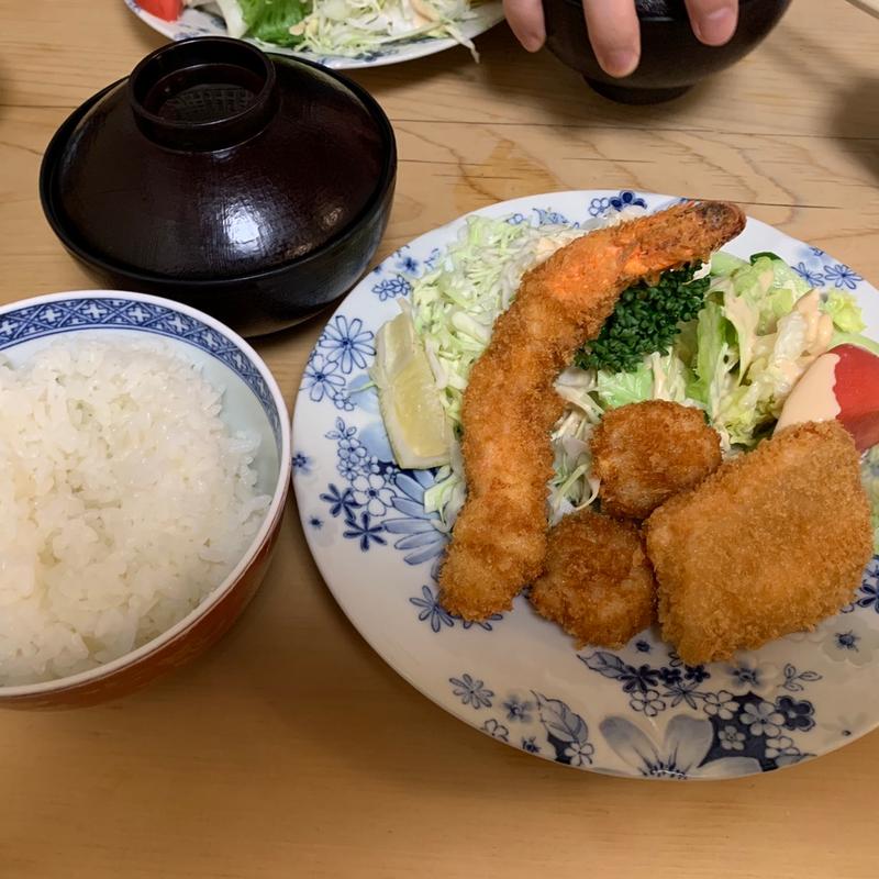 フライ盛合せ定食(三州屋)
