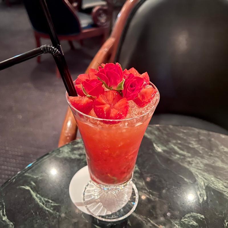 ロゼ・パラディ(エグゼクティブバー「ブルーバー」)