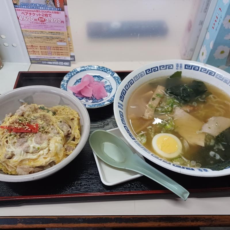 肉丼中華そばセット(大もり屋食堂)