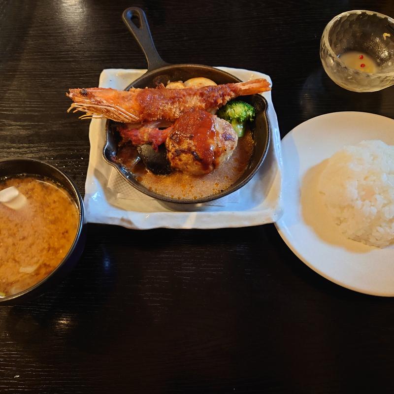 奥多摩ハンバーグ  天使のエビフライ(森の中のお肉レストラン アースガーデン)