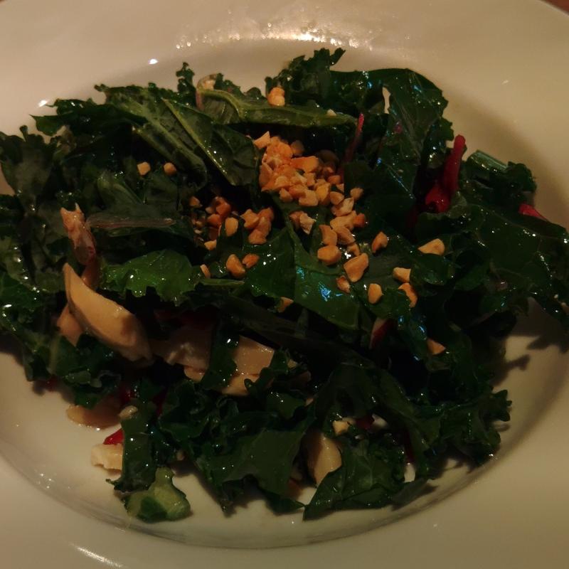 ケールサラダ(神戸洋食キッチン)