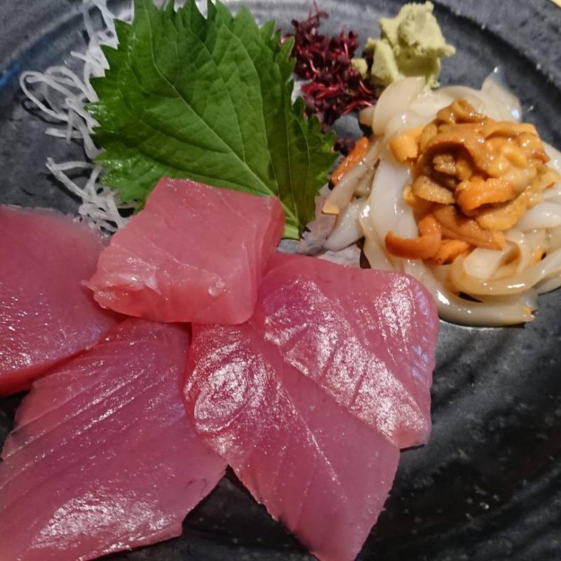 メバチ生マグロ厚切りとイカうに(鈴音)