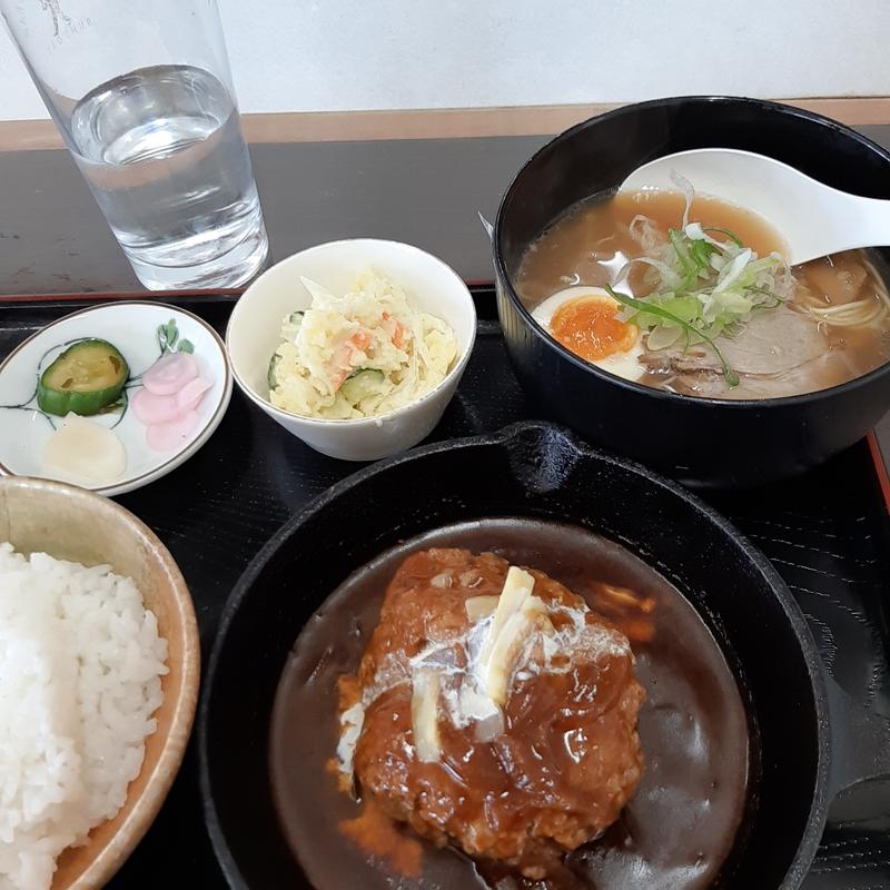 ちょこっとチーズinハンバーグ定食(海坊主)
