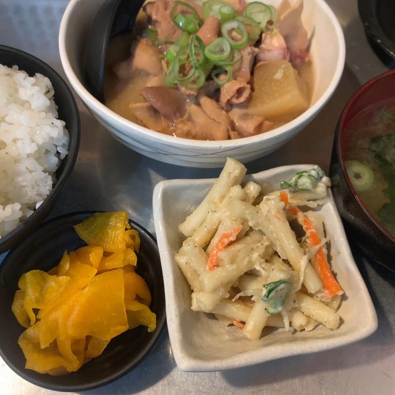 煮込み定食(もつ焼きばん 中目黒本店)