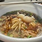 本物フカヒレの塩そば～照焼きトロ肉と共に～