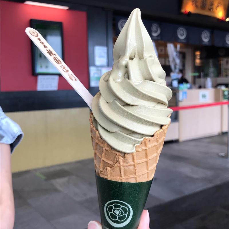 ほうじ茶ソフトクリーム(祇園辻利 東京スカイツリータウン・ソラマチ店)