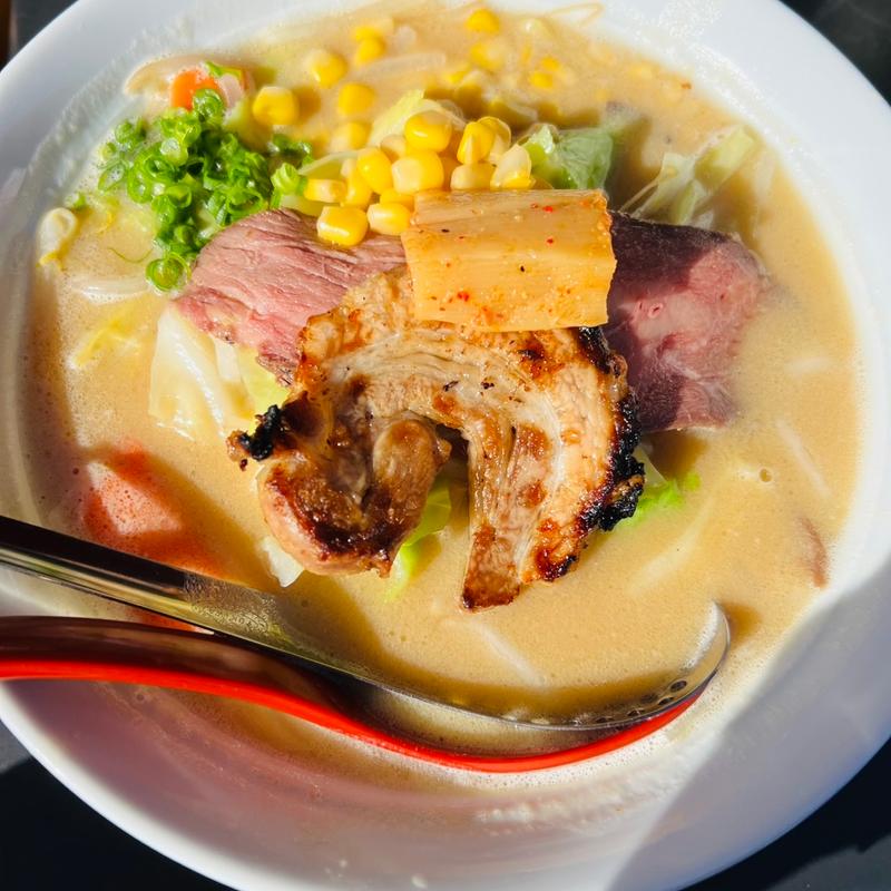 たっぷり野菜味噌ラーメン(田所商店 Premium)