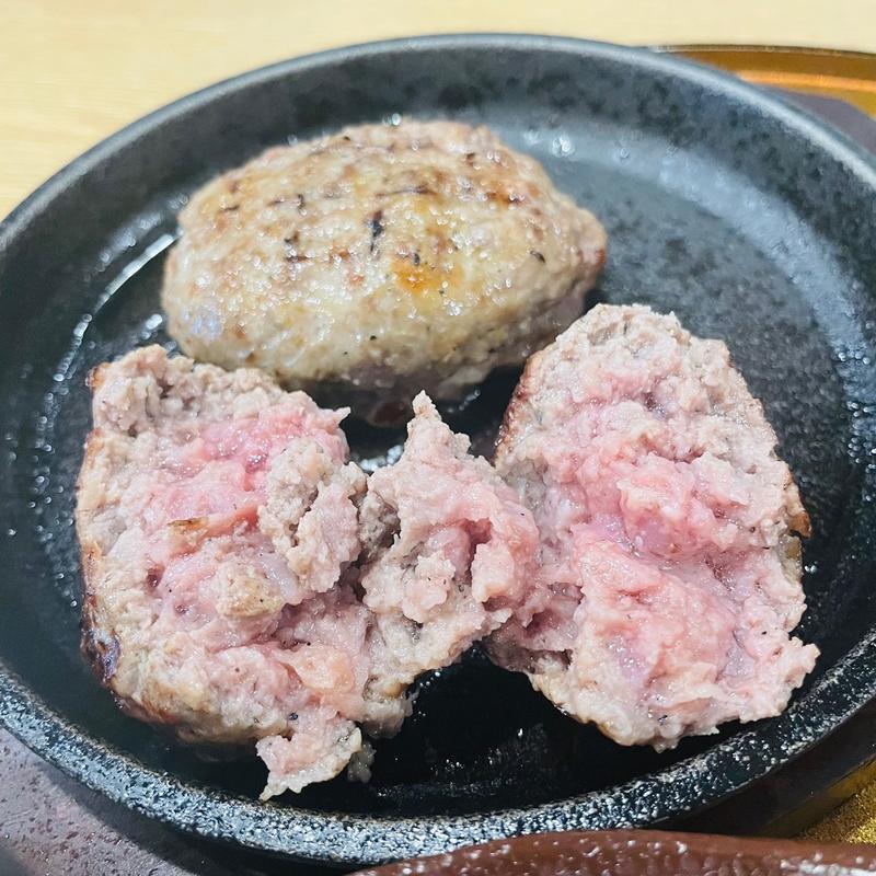 ハンバーグ定食(ハンバーグ専門店 松屋精肉店)