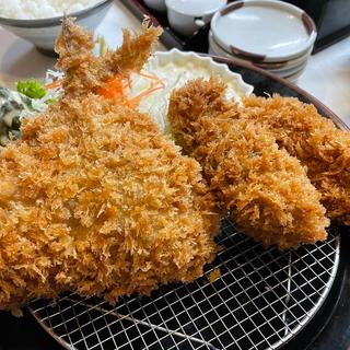 カキフライ　アジフライ盛り合わせ定食(まるやま食堂 )