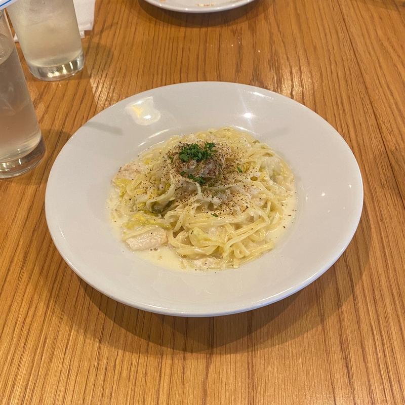 白身魚と白菜、柚子胡椒のクリームパスタ(oliver)