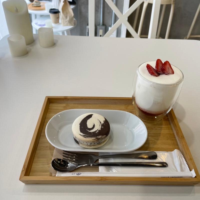 クッキー&クリームのトゥンカロン(DopeyDopey)