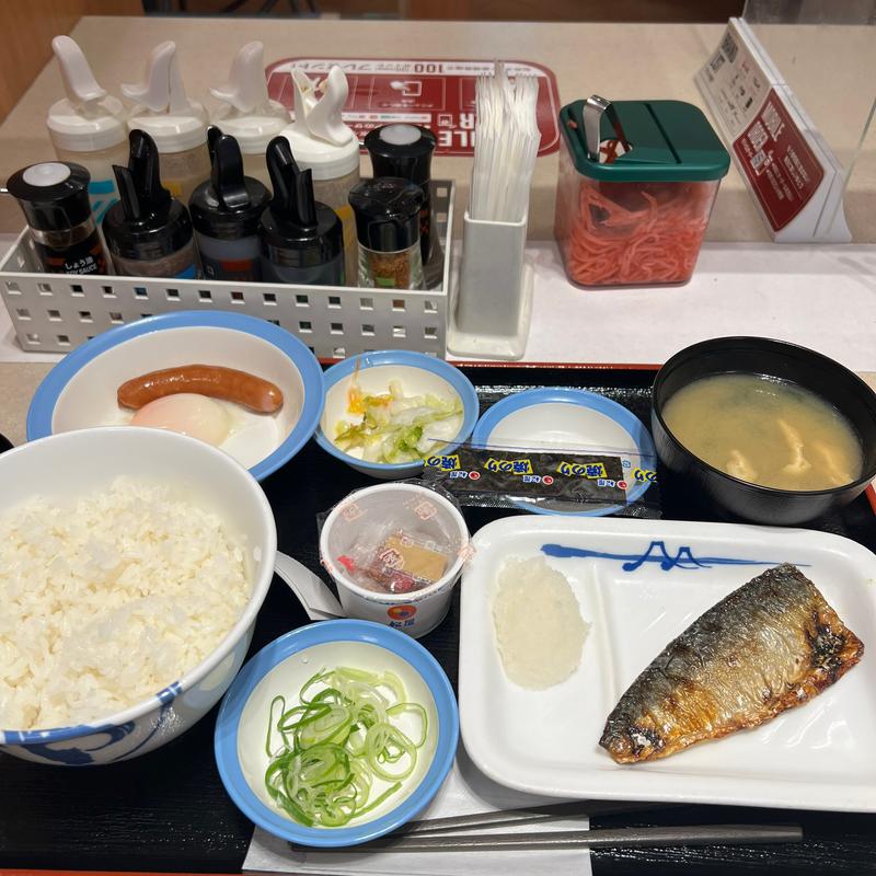 焼き鯖定食、ソーセージ温玉(松屋 深大寺店 )