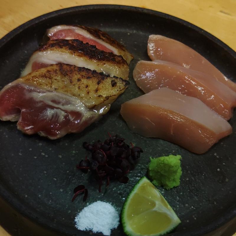 ホロホロ鶏 刺身とたたきの合わせ盛り(川栄)