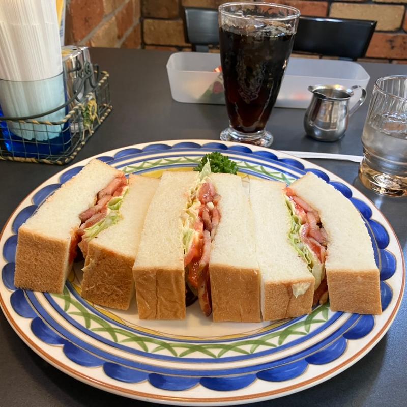 トマトサンドイッチとアイスコーヒー(ミント)