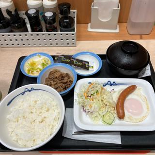 ソーセージエッグ定食、ミニ牛皿(松屋 深大寺店 )