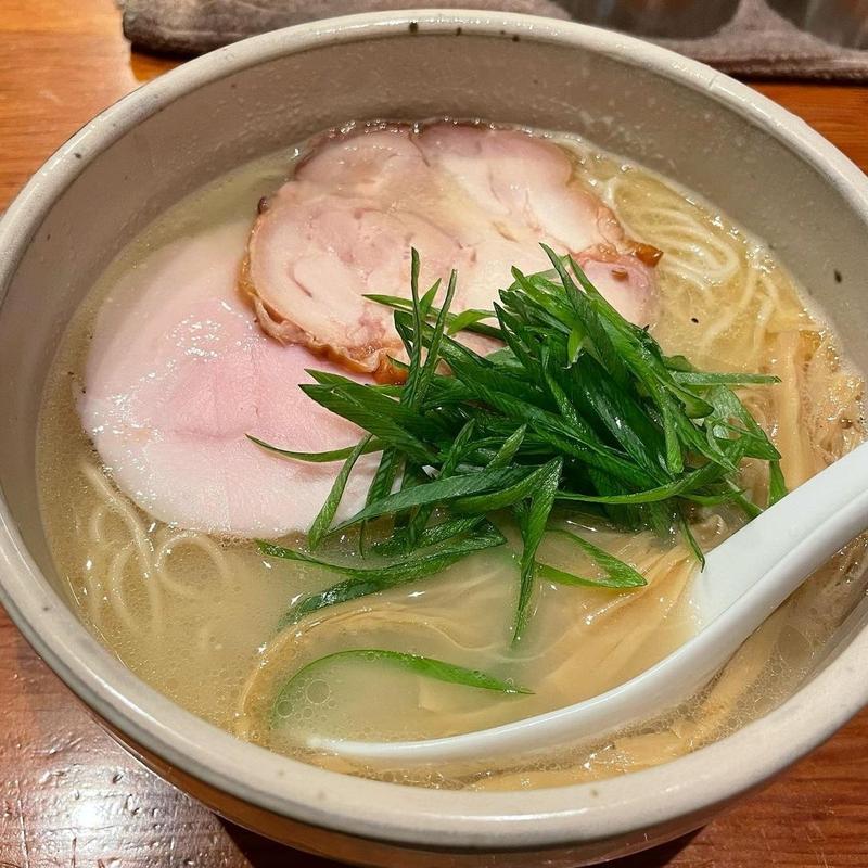 軍鶏白湯ラーメン(臥龍)
