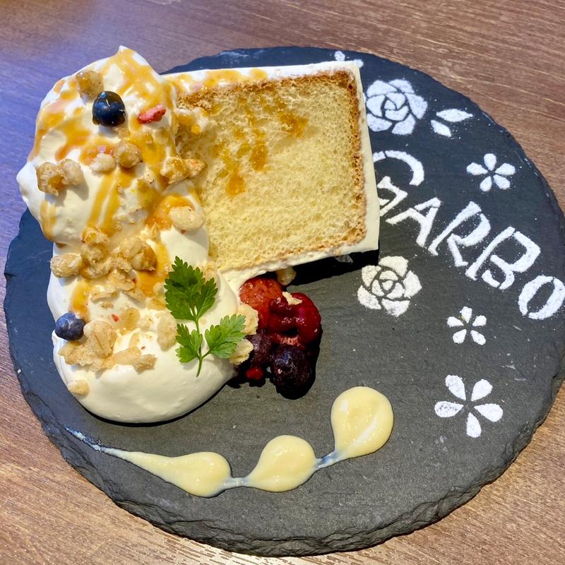 バニラシフォンケーキキャラメルソース(カフェ&イタリアンバル GARBO(ガルボ))