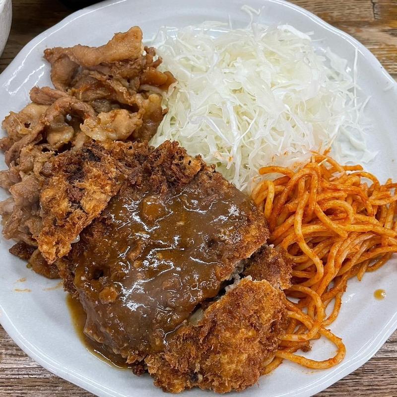 メンチカツしょうが焼き盛合せ(キッチン グラン )