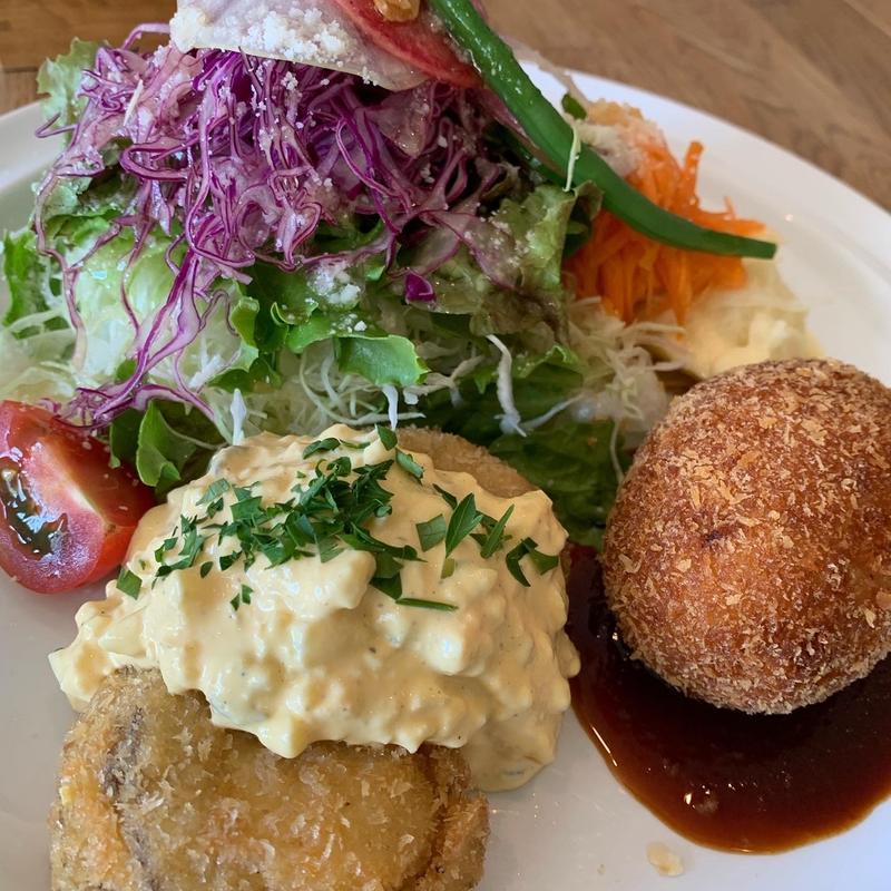 フライ定食　2種盛り(merci kitchen)