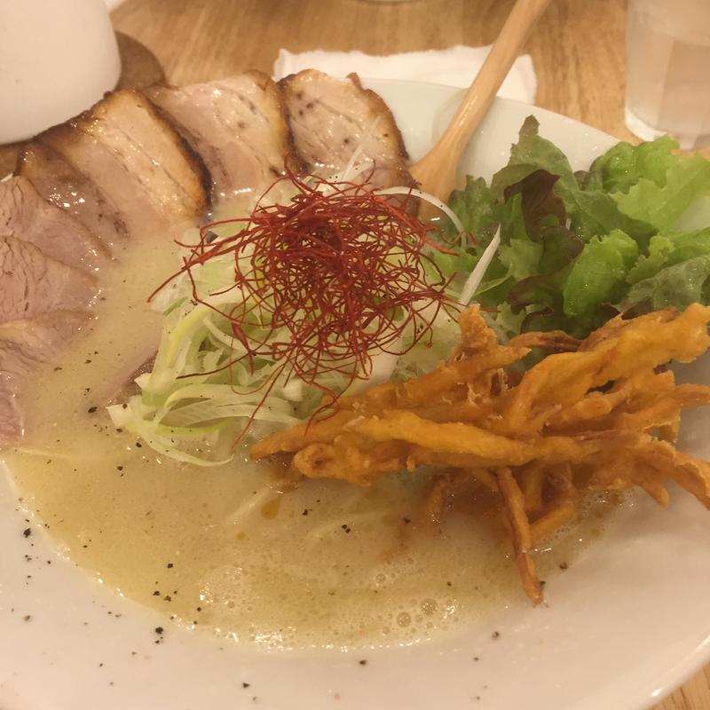 ラーメン しろ(river  RAMEN)